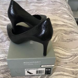 Rockport genuine leather pumps
